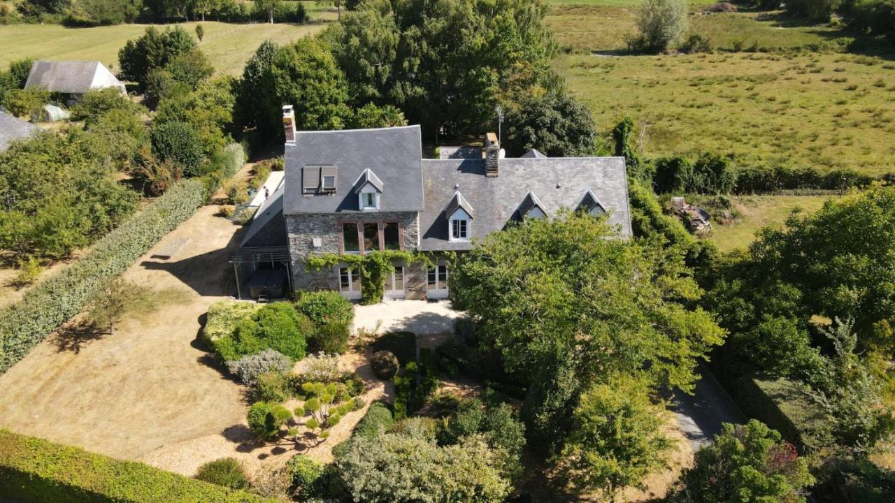 Gite De Charme "La Maison Saint-Leonard" Avec Piscine, Spa, Vue Sur Le Mont Saint-Michel Vains Eksteriør bilde